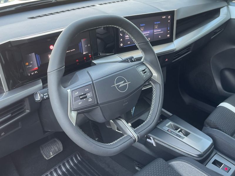 Opel Frontera (2026) GS Hybrid 1.2T (81kW/110k)) - fotka 13 z 21