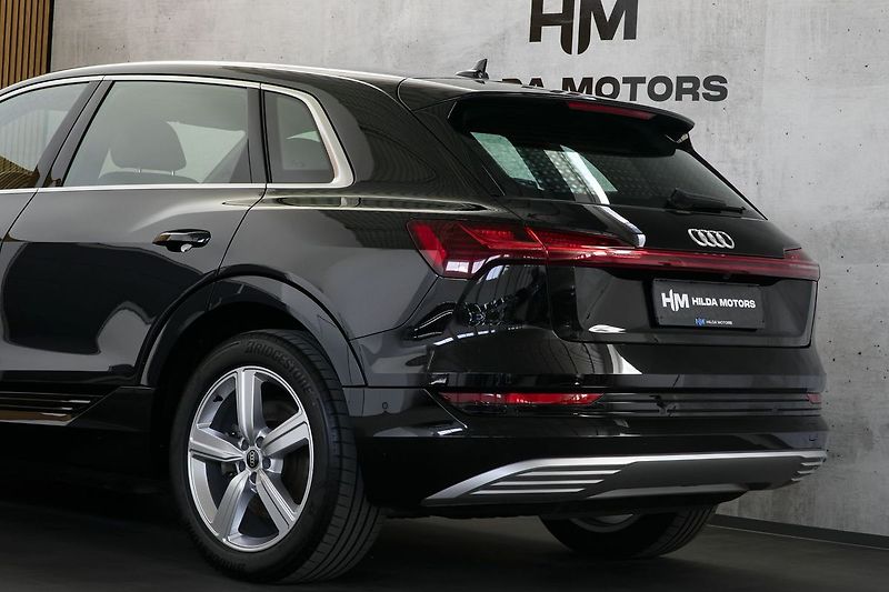 Audi e-tron 55 300kW Kessy Kamera Tažné - fotka 7 z 33