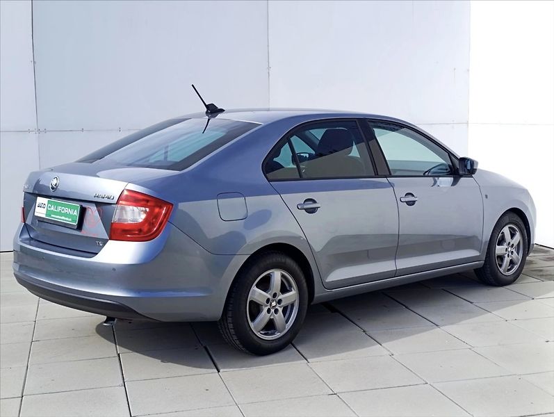 Škoda Rapid 1,2 TSi Aut.klima Navigace - fotka 6 z 38