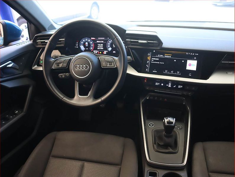 Audi A3 (2022) 35 TFSI - fotka 7 z 19