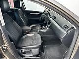 Volkswagen Passat 2,0 TDI 103kW DSG Highline - náhled 12