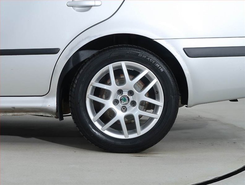 Škoda Octavia (2004) 1.9 TDI, po STK, Tažné - fotka 14 z 16