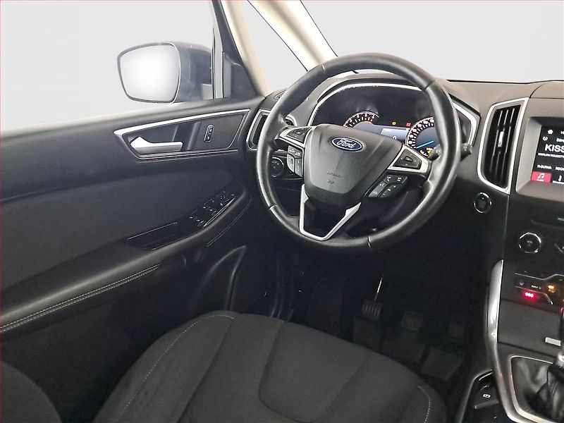 Ford S-MAX (2016) 2.0 TDCi, Navi, Tempomat - fotka 7 z 21