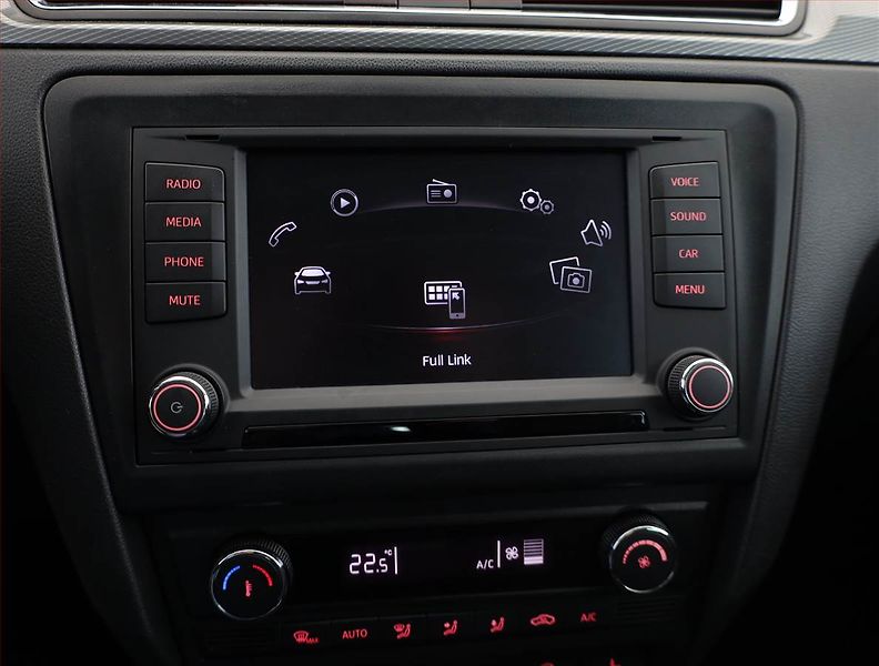 Seat Toledo (2017) 1.0 TSI, Serv.kniha - fotka 15 z 18