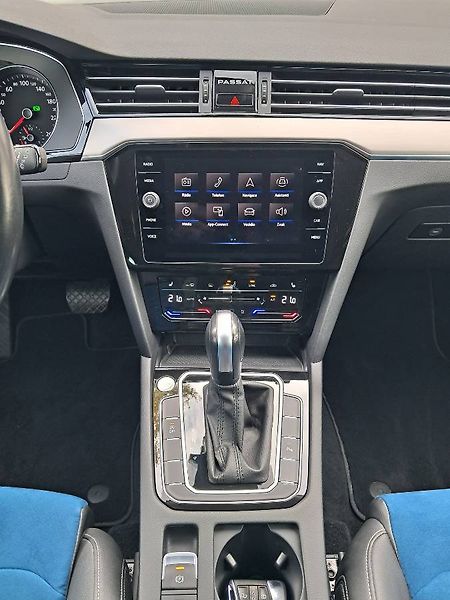 Volkswagen Passat Variant (2022) ELEGANCE 1.5 TSI / 110 kW EVO - fotka 16 z 31