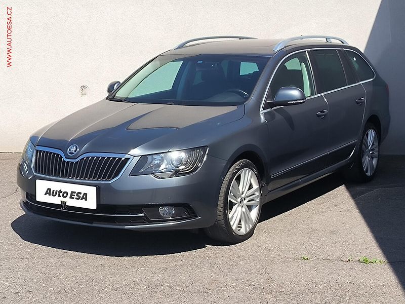 Škoda Superb (2014) 2.0 TDi, Elegance, TZ - fotka 3 z 19