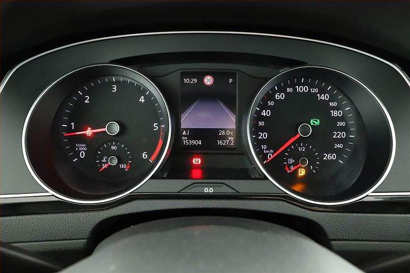 Volkswagen Passat (2020) R-Line 2.0 TDI - fotka 8 z 20