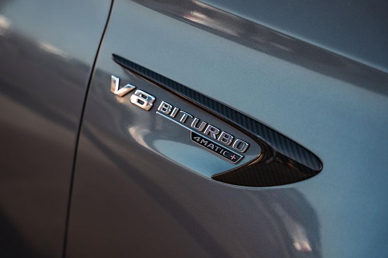 Mercedes-Benz Třídy E (2017) E63S AMG 4Matic+ V8 Biturbo - fotka 10 z 99