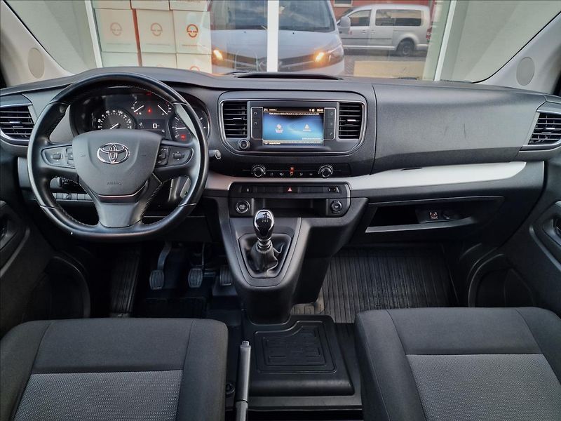 Toyota ProAce Verso 2.0 D-4d 110kW L2 Shuttle, ČR - fotka 26 z 50
