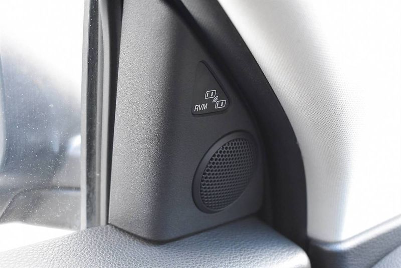 Mazda 6 2,5 16V    SPORT+,BOSE,1.M,TOP - fotka 13 z 22