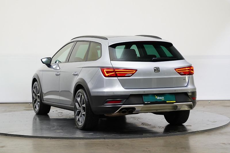 Seat Leon - fotka 7 z 27