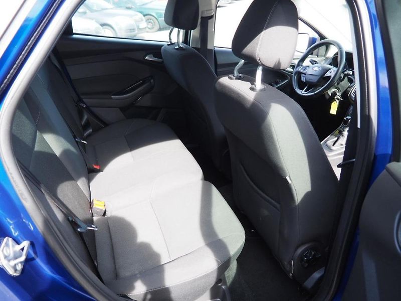 Ford Focus (2017) 1.5TDCi - fotka 17 z 36