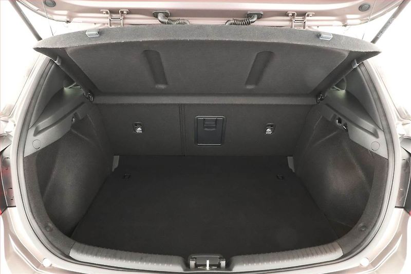 Hyundai i30 (2023) Smart 1.5 T-GDI, Automat, ČR - fotka 11 z 21