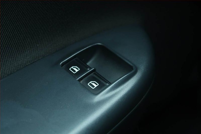 Škoda Octavia (2013) 1.6 TDI, Tempomat - fotka 15 z 16