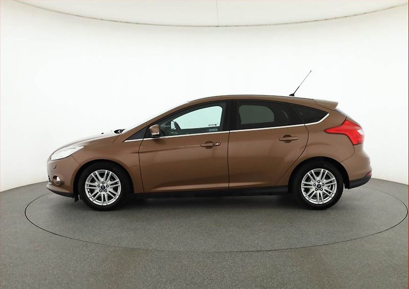 Ford Focus (2013) 1.0 EcoBoost, Serv.kniha - fotka 3 z 19
