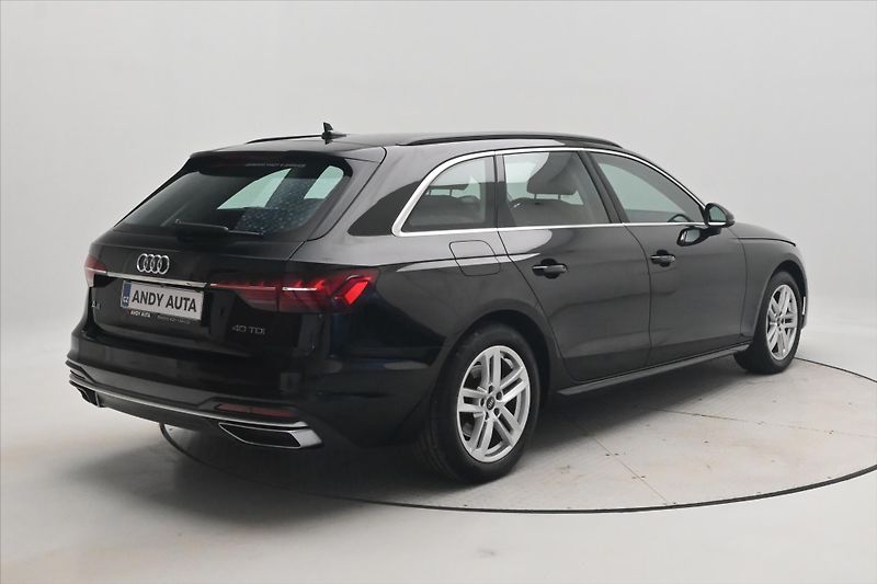 Audi A4 2,0 40TDI 150kW S-Tronic Záruk - fotka 5 z 32