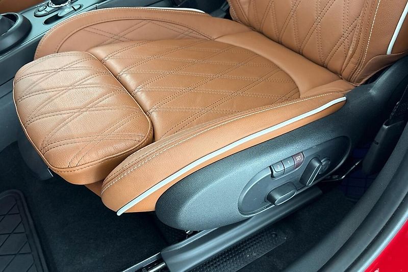 Mini Cooper S ALL4 - fotka 8 z 25