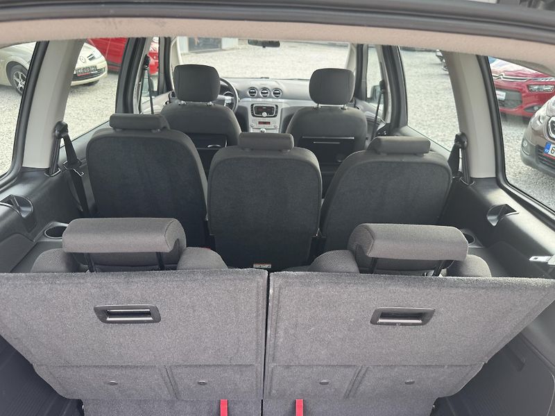 Ford Galaxy 2.0-16V(107KW)7SEDAČEK - fotka 28 z 45