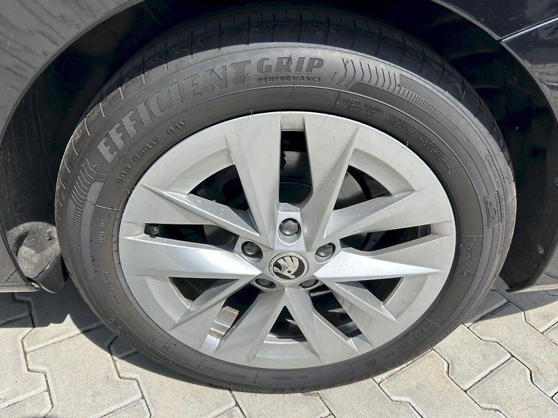 Škoda Octavia (2022) COM STY TS 110/1.5 M6F - fotka 10 z 28