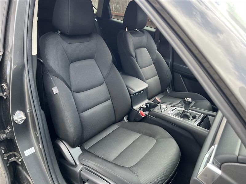 Mazda CX-5 2,2 - fotka 22 z 31