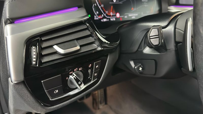 BMW Řada 5 540XD, maximální výbava! - fotka 38 z 62