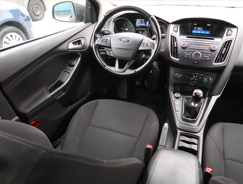 Ford Focus (2017) 1.5 TDCi, Tempomat - fotka 7 z 16