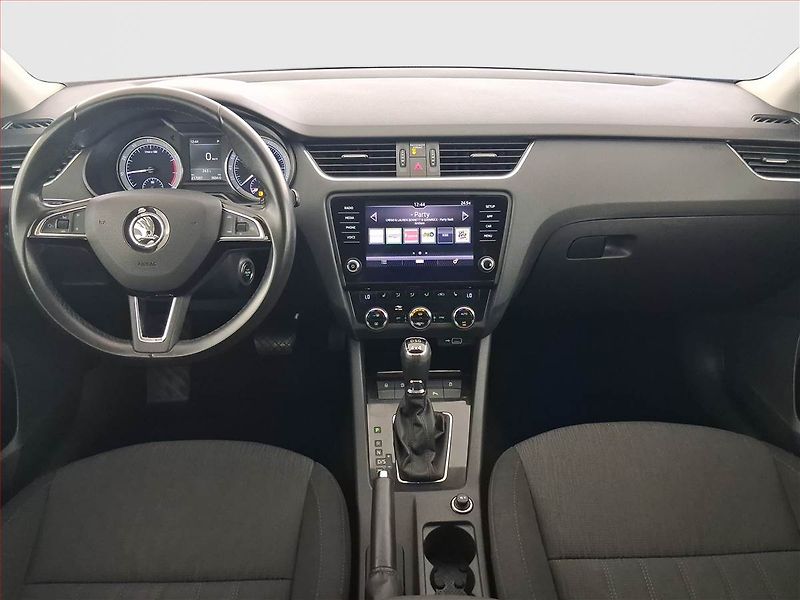 Škoda Octavia (2019) Style 2.0 TSI, 4X4, Automat - fotka 8 z 24
