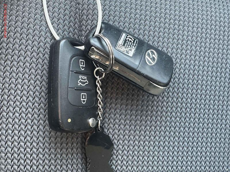 Hyundai i30 (2015) 1.6 16V, ČR, AAC, tempo - fotka 19 z 19
