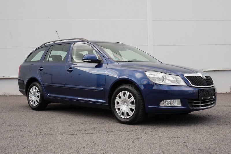 Škoda Octavia 1.4 MPI AMBIENTE - fotka 3 z 26