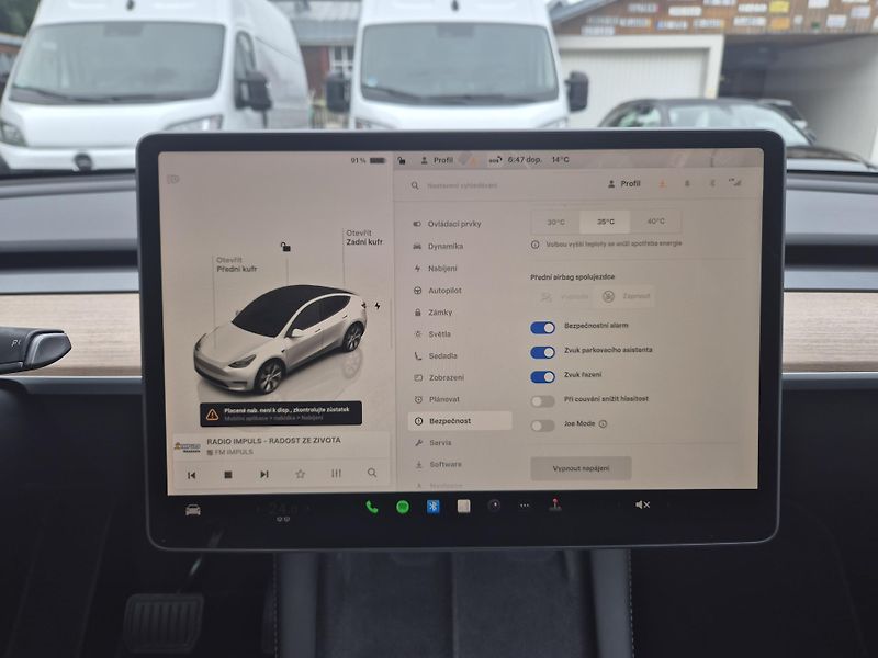 Tesla Model Y LONG RANGE DUAL MOTOR  92% - fotka 29 z 50