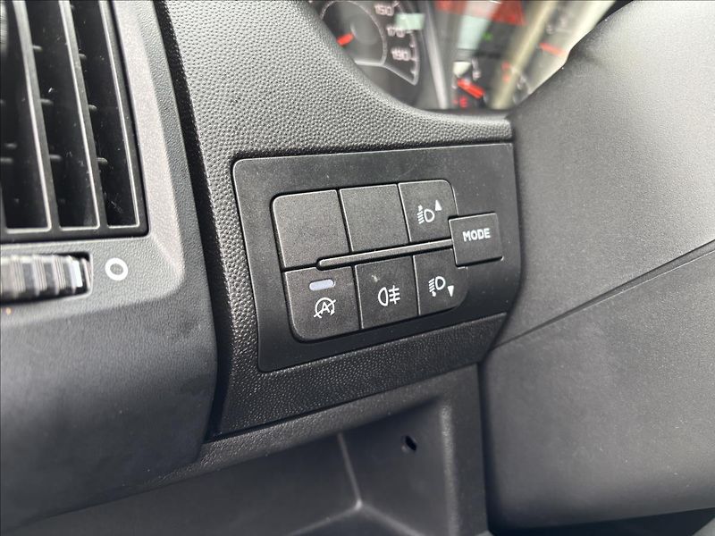 Peugeot Boxer 2,2 BluHDI 88kW L1 Active - fotka 20 z 31