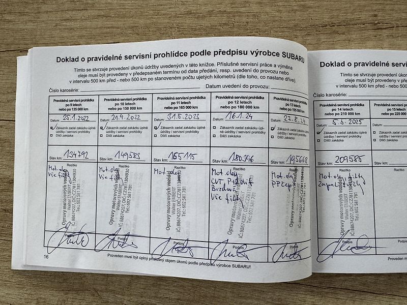 Subaru Forester 2,0i A/T COMFORT, ČR, 1.MAJ. - fotka 29 z 30
