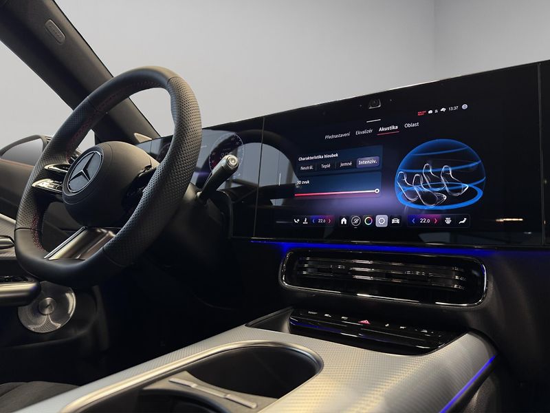 Mercedes-Benz CLA (2025) 350 4MATIC kupé - fotka 12 z 22