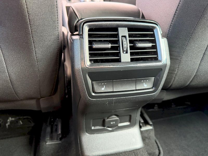 Škoda Karoq (2022) 1.5 TSI 110kW Style - fotka 27 z 35