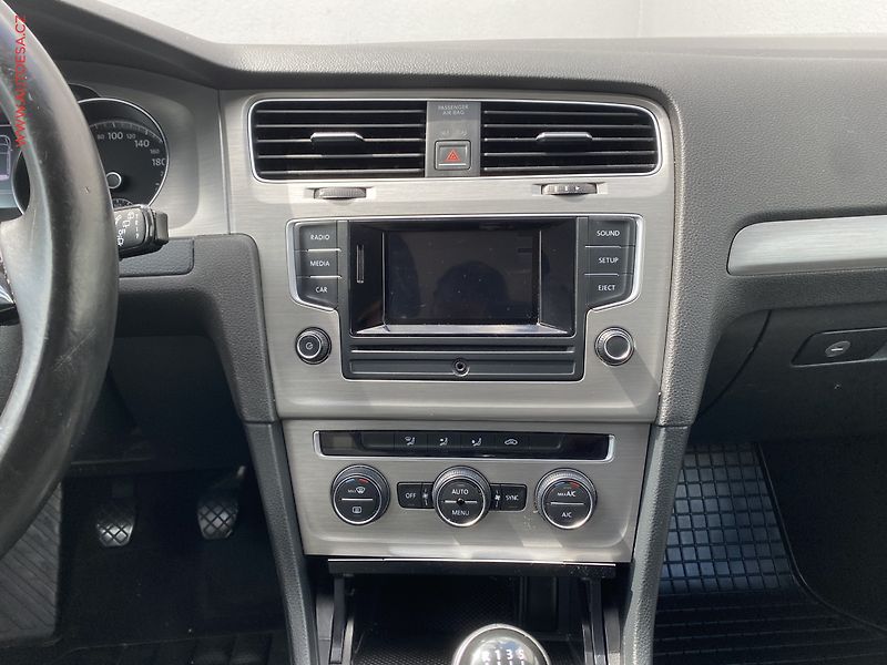 Volkswagen Golf (2015) 1.4TSi, 1.maj,ČR, servis - fotka 12 z 15