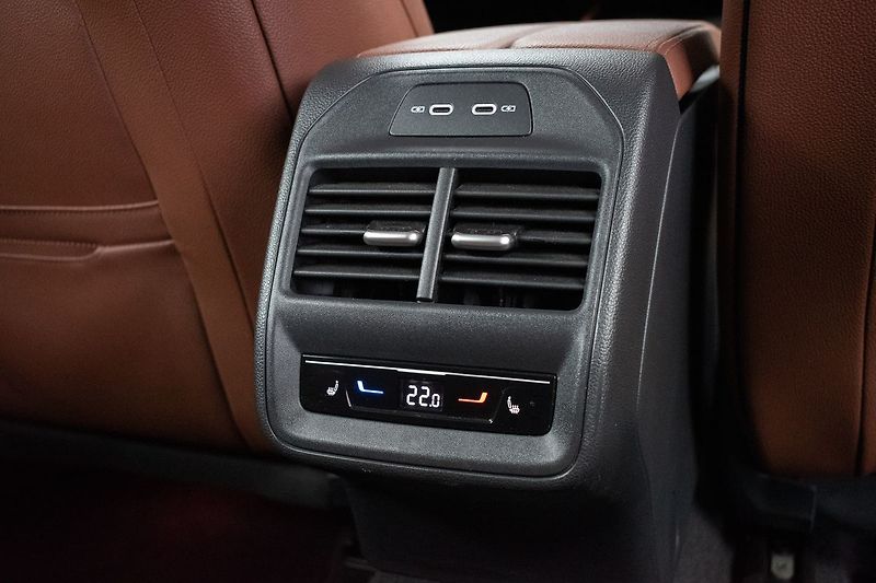 Škoda Superb 2.0TDI L&K*TAŽNÉ*ZÁRUKA*DPH*ČR - fotka 16 z 51