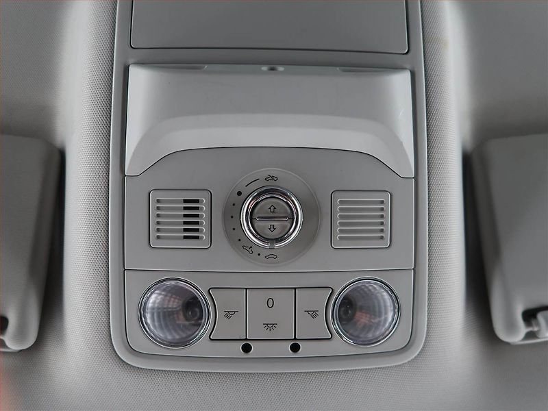 Škoda Superb (2013) Elegance 3.6 FSI V6, 4X4 - fotka 23 z 27