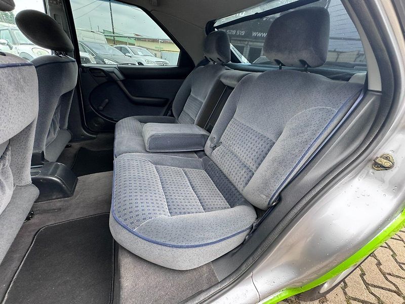 Citroën Xantia (2000) 2.0 HDI 66 KW STK - fotka 31 z 43