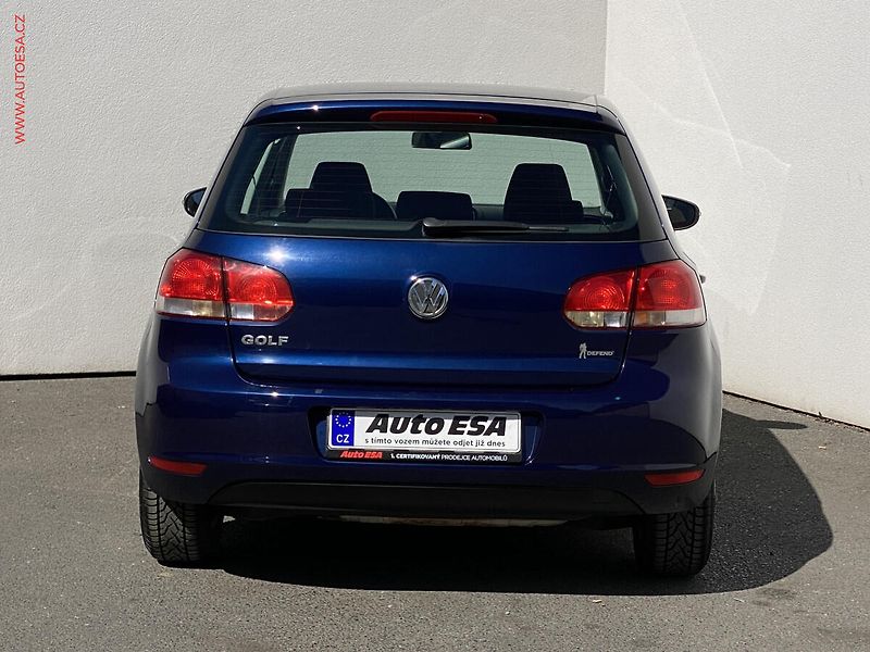 Volkswagen Golf (2011) 1.2 TSi, ČR, Trendline - fotka 5 z 16