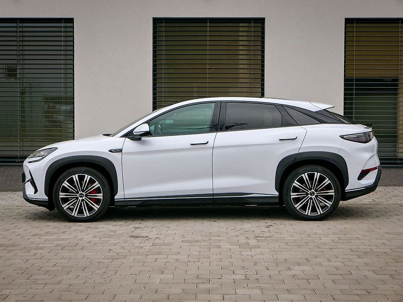 BYD Sealion 7 Excellence|4x4|předváděcí vůz - fotka 4 z 10