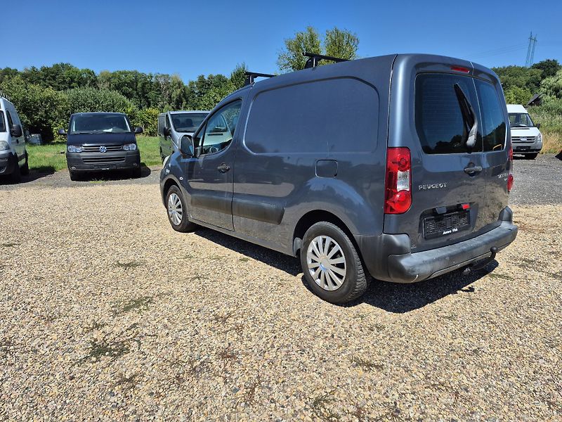 Peugeot Partner (2009) 1.6Hdi 3místa - fotka 16 z 24