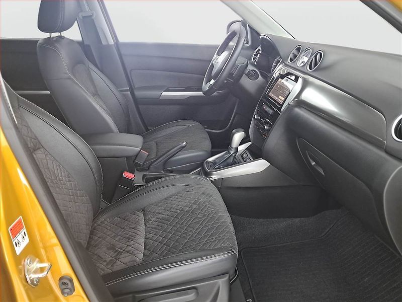 Suzuki Vitara (2021) Elegance 1.4 BoosterJet - fotka 9 z 20