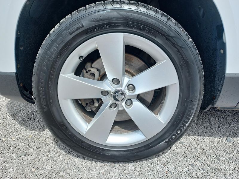Škoda Karoq (2022) 2.0TDi 110kW 4x4 DSG ČR DPH - fotka 18 z 23