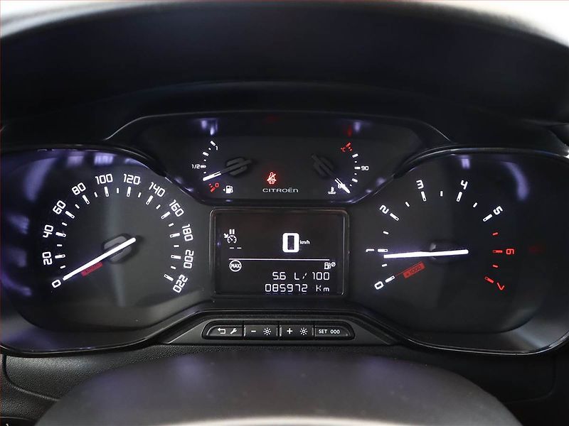 Citroën C3 (2017) 1.2 PureTech, ČR,1.maj - fotka 8 z 13