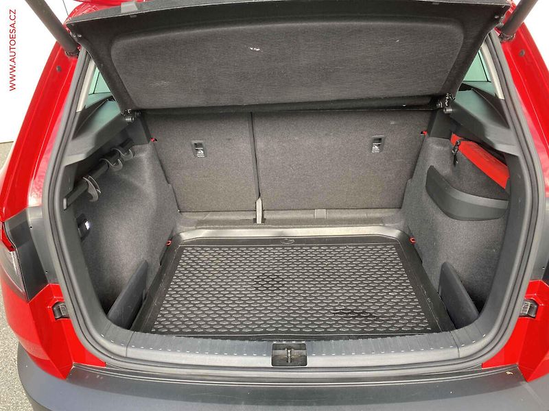 Škoda Karoq (2017) 1.5 TSI, 2.maj,ČR, Style - fotka 7 z 20