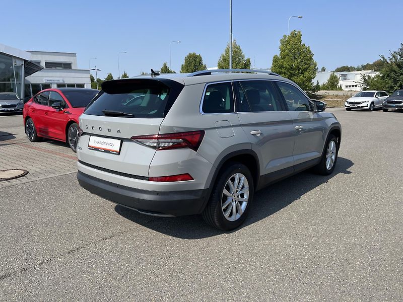 Škoda Kodiaq 2.0TDI DSG STYLE BUSINESS - fotka 2 z 22