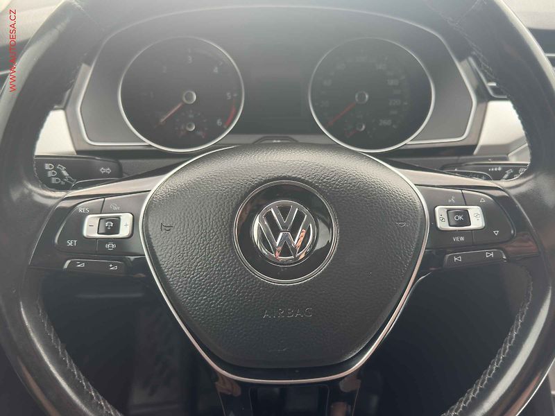 Volkswagen Passat (2019) 2.0 TDi, 2.maj, DSG, navi. - fotka 13 z 26