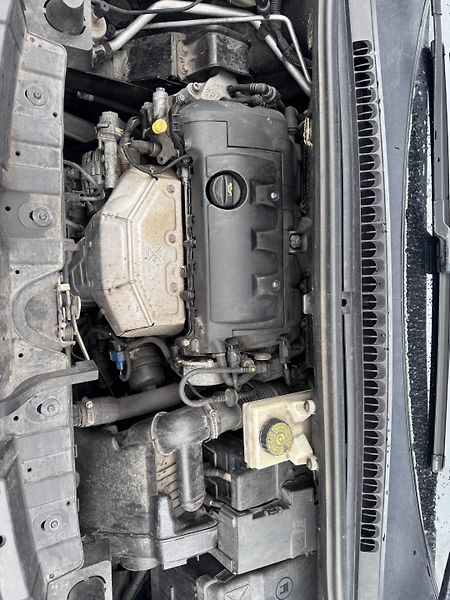 Peugeot 3008 1.6 VTi, 88 kW - fotka 4 z 20