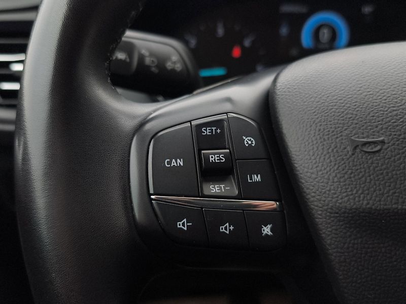 Ford Focus (2022) Titanium 1.5 EcoBlue 88kW, ČR, - fotka 12 z 27