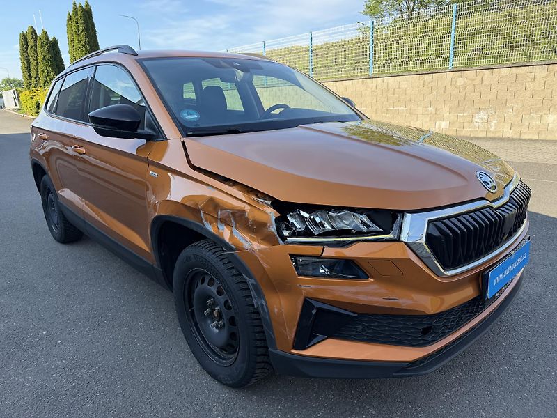 Škoda Karoq 1,5i 110kW navigace  - fotka 2 z 16